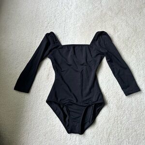 Mariia 3/4 sleeve, square neck leotard